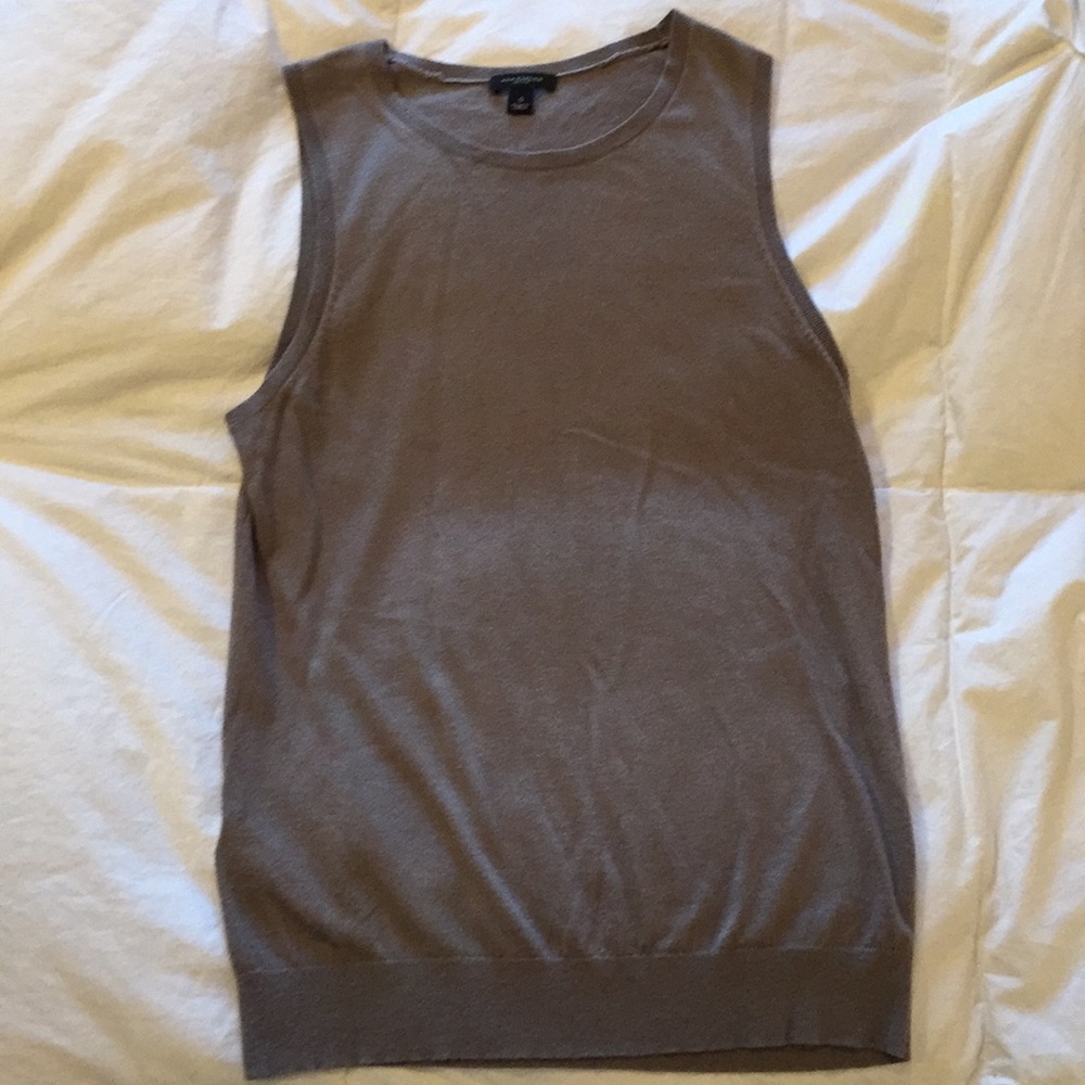 Ann Taylor sleeveless sweater